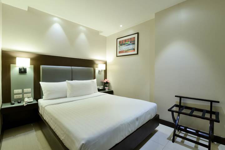 Room 5 of 39