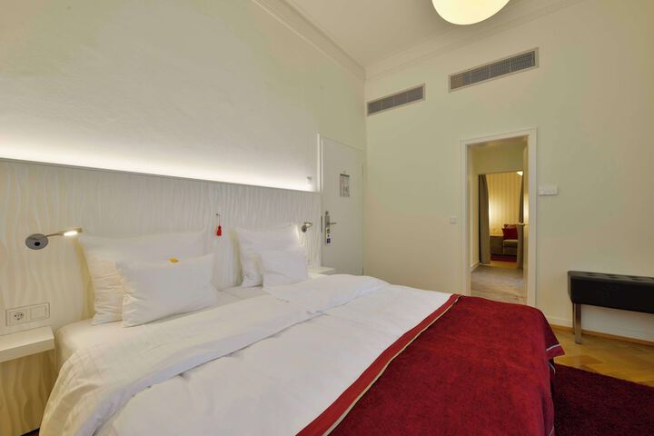 Room 19 of 45