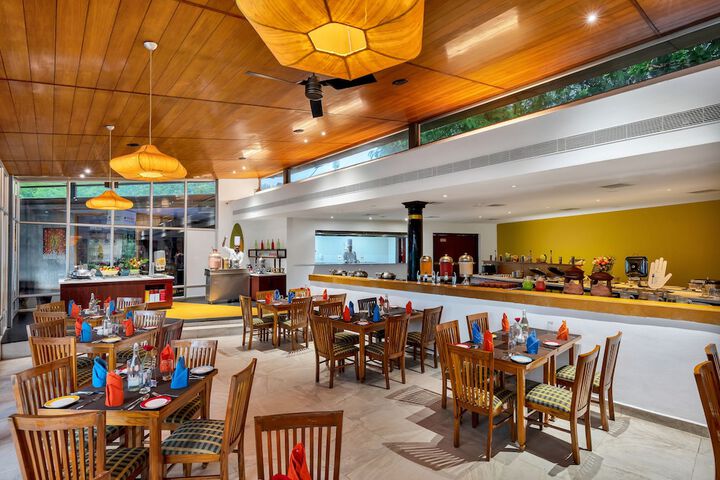 Dining Photos