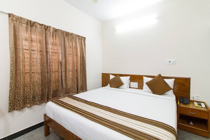 Room 6 of 27