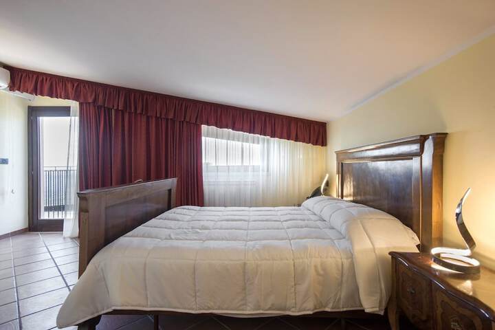 Room 43 of 64