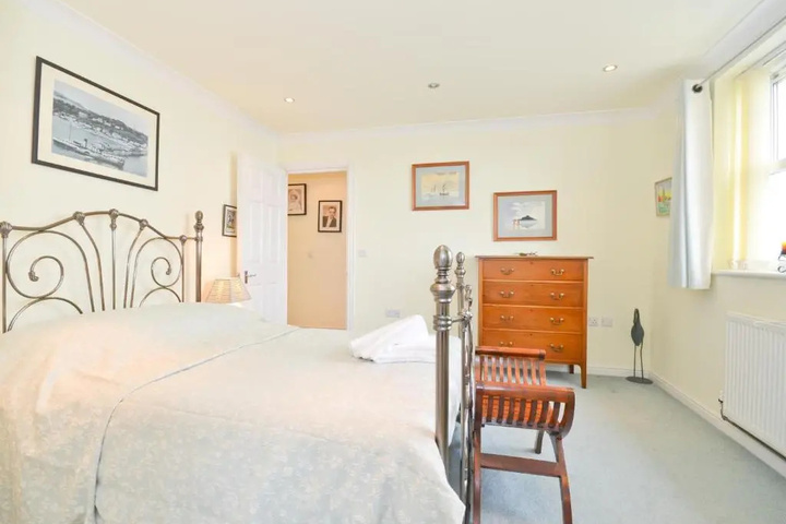 Room 2 of 21