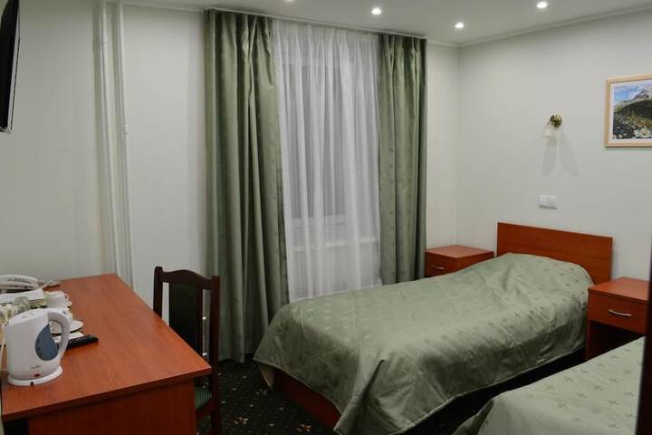 Room 8 of 45