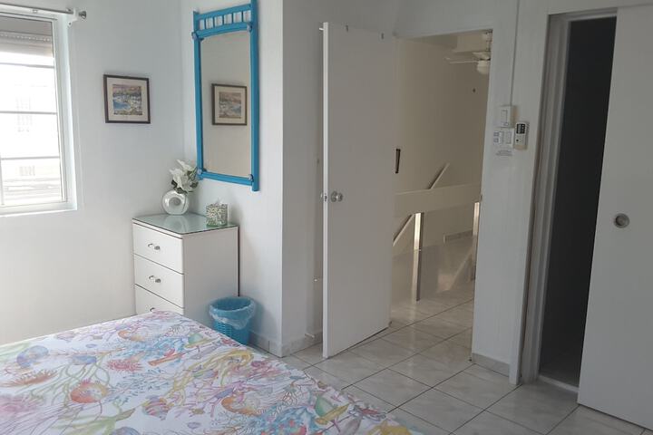Room 6 of 48