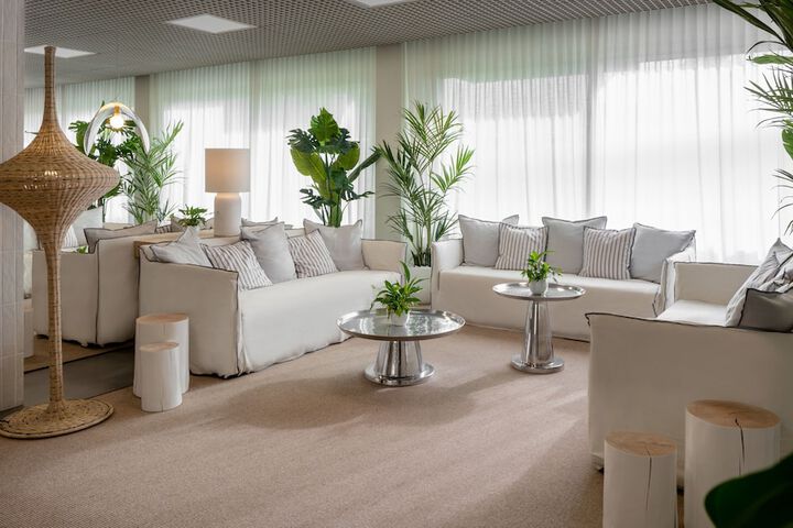 Lobby Entry