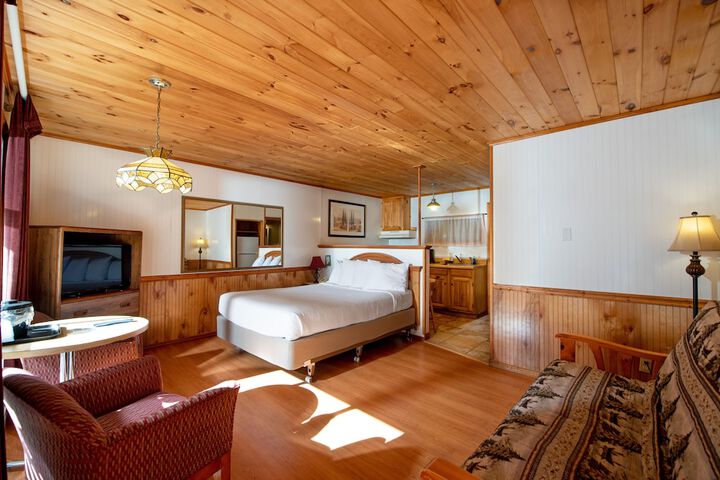 Room 25 of 225