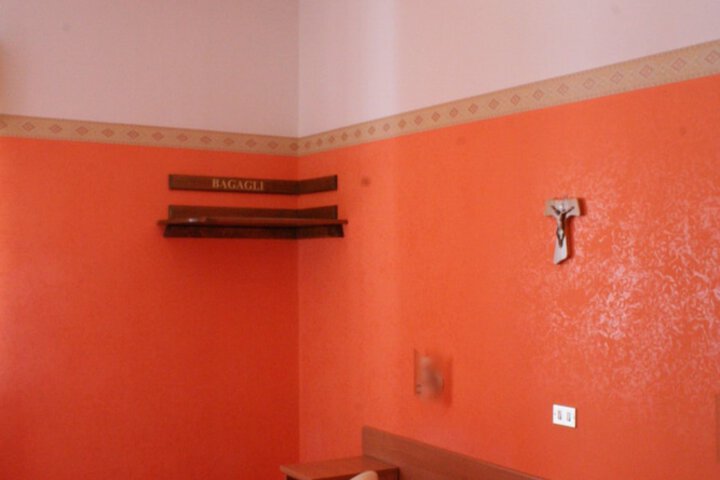 Room 7 of 51