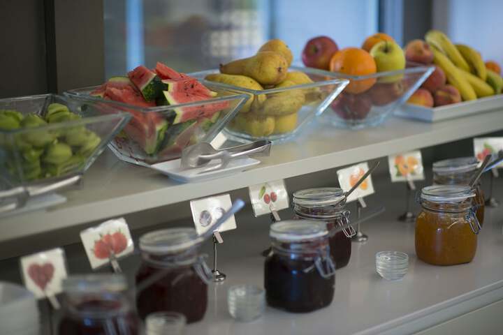 Breakfast/Coffee Service 116 of 146