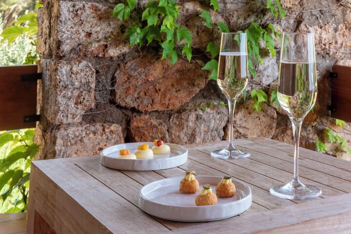 Dining Photos