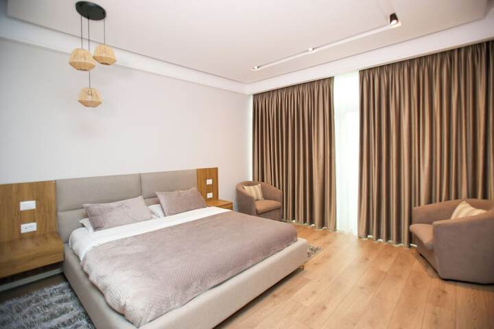 Room 16 of 47
