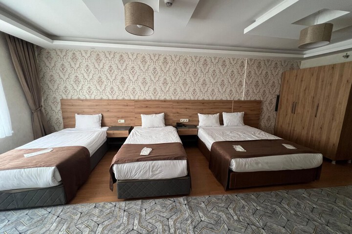 Room 35 of 54