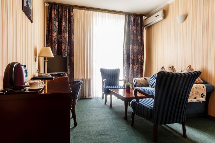 Room 27 of 57