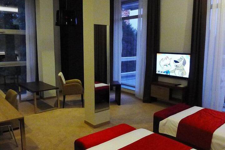 Room 12 of 45