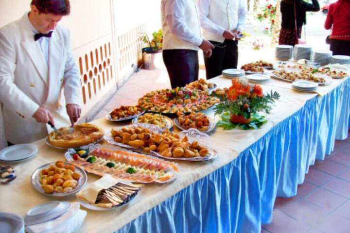 Dining 32 of 50