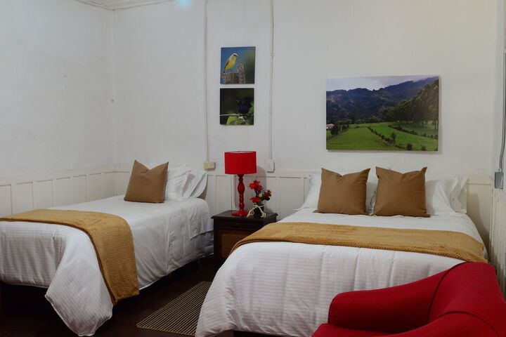 Room 2 of 72