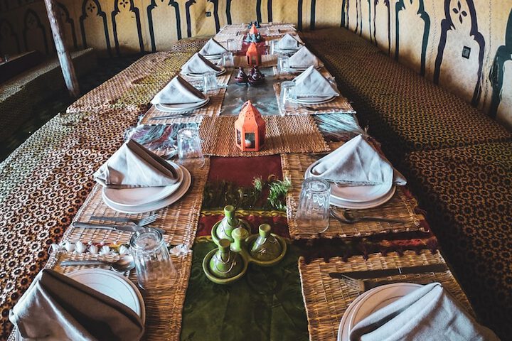 Dining 16 of 28