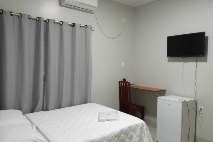 Room 5 of 14