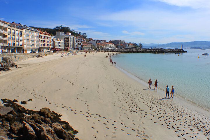 Beach 48 of 77