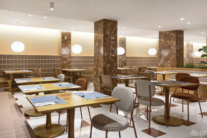 Breakfast area