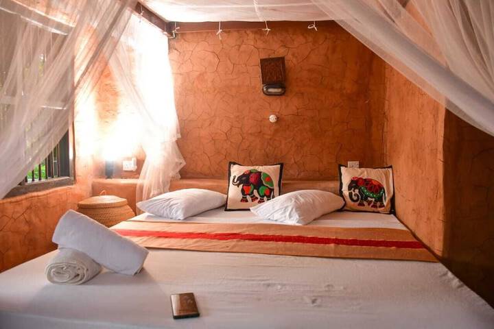 Room 9 of 35
