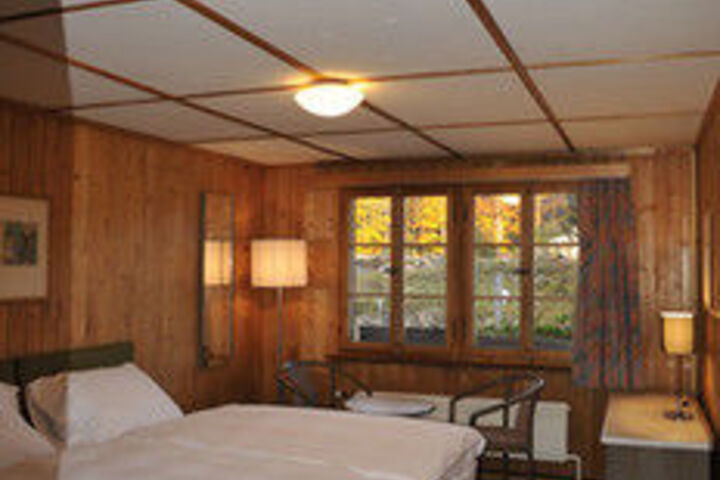 Room 4 of 50