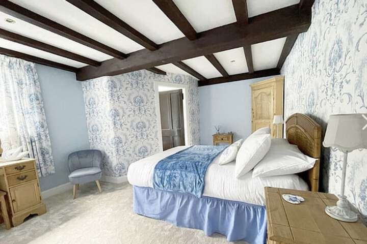 Room 5 of 39