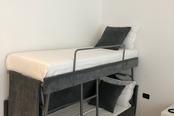 Room 25 of 71