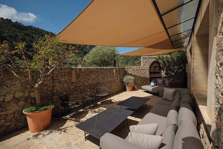 Terrace/Patio 24 of 72