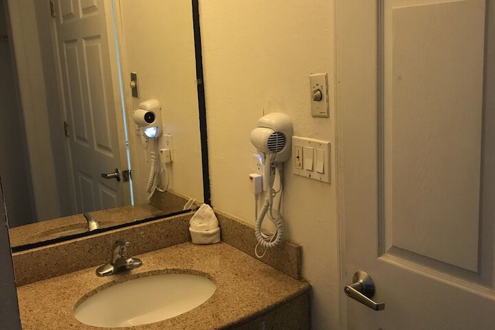 Room 14 of 51