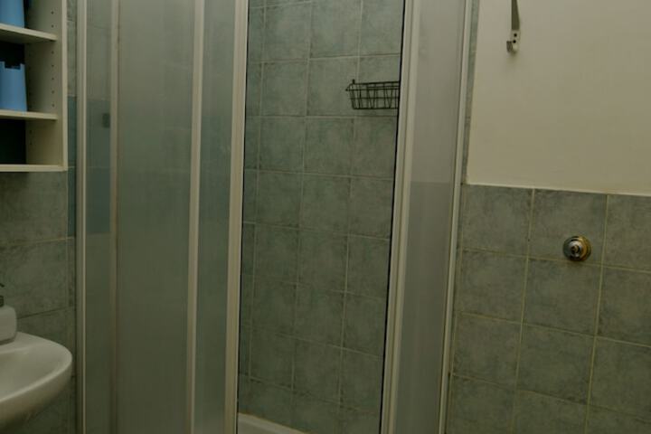 Room 29 of 39