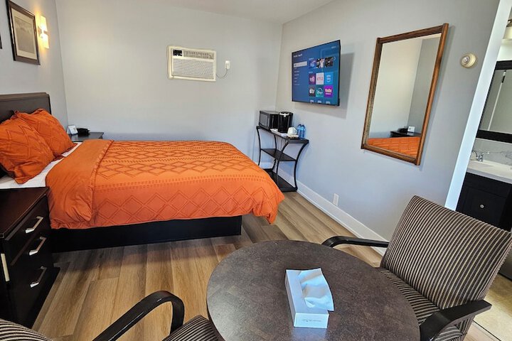 Room 29 of 69