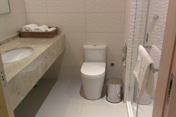 Room 30 of 44