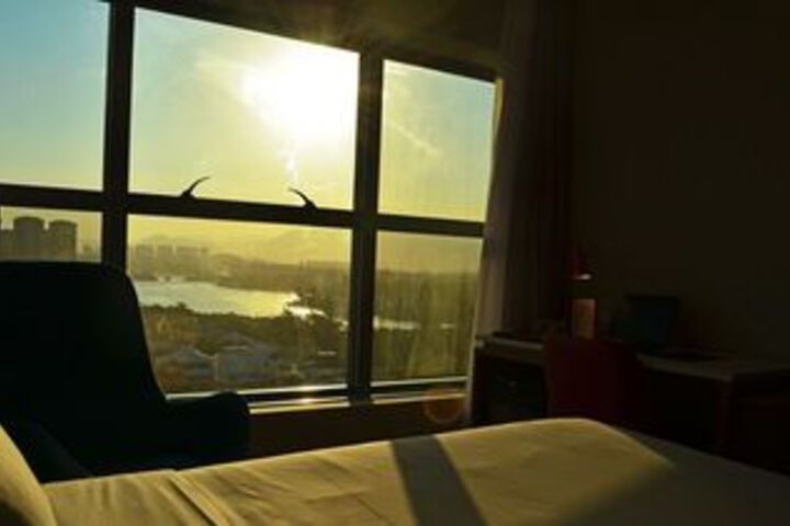 Room 26 of 48
