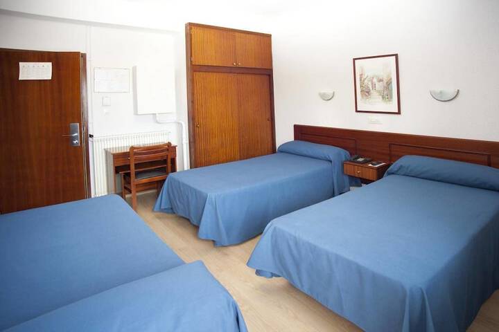 Room 8 of 38