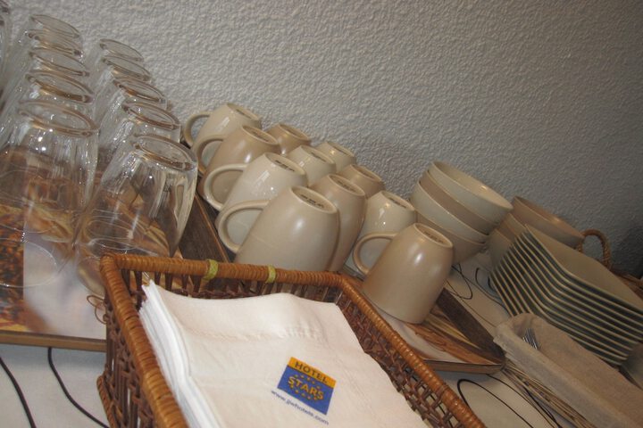 Breakfast/Coffee Service 18 of 22