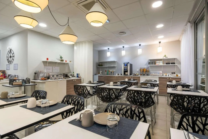 restaurant