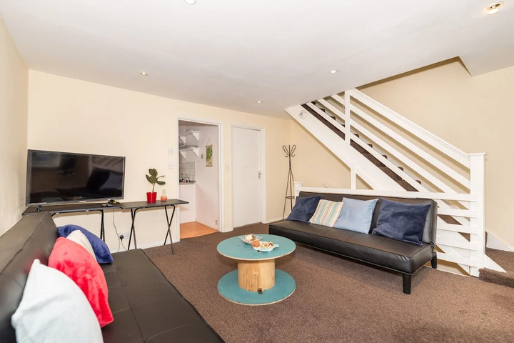 Room 2 of 14