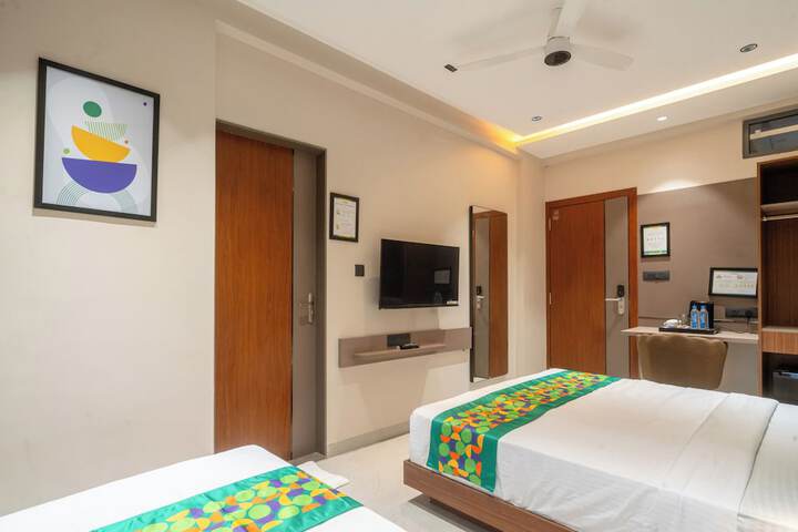 Room 15 of 40