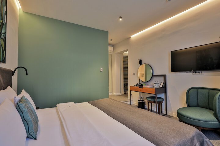 Room 9 of 70