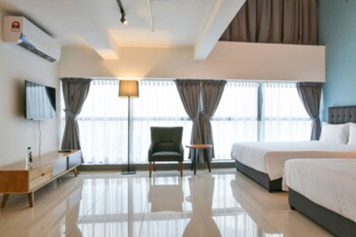Room 17 of 22