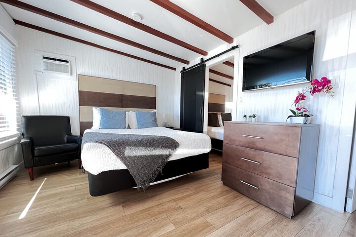 Room 9 of 57