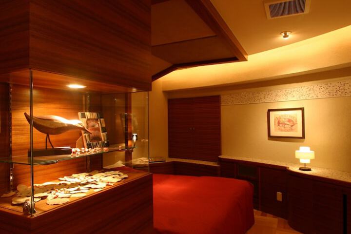 Room 5 of 29