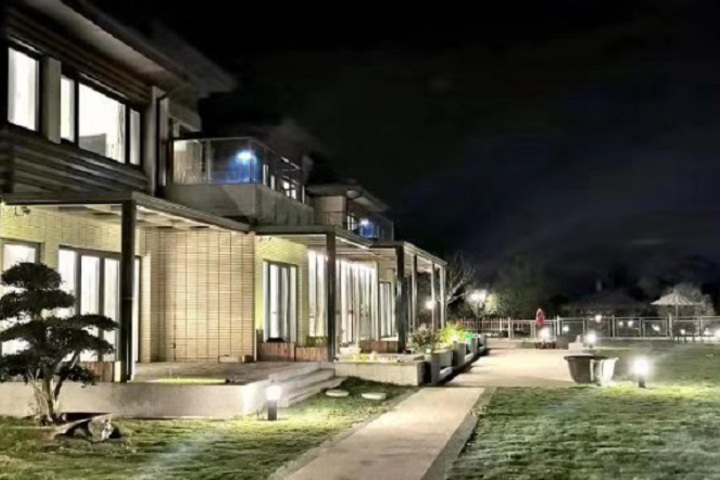 Floral Hotel · Maoshan Baopuju Hotel