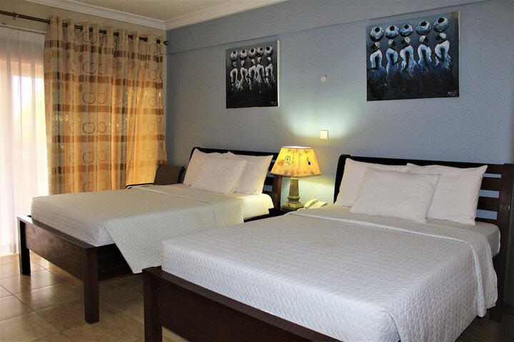 Room 6 of 108