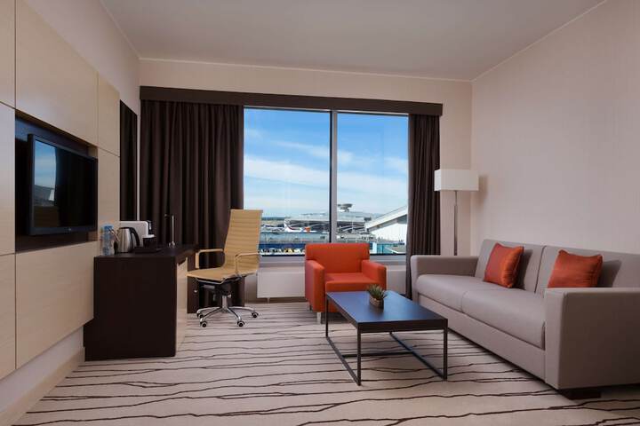 Room 28 of 116