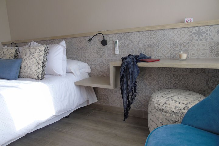 Room 4 of 50
