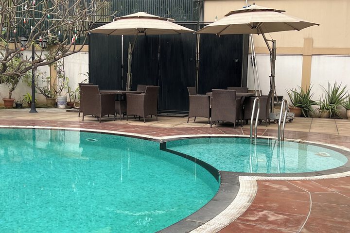 Pool 107 of 164