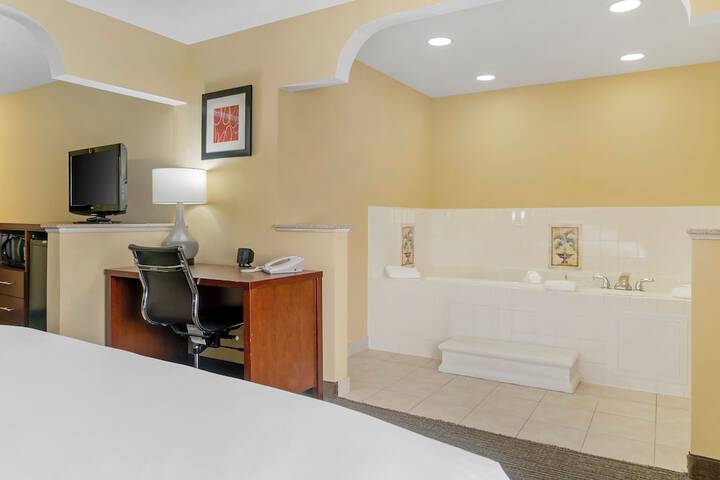 Jetted tub