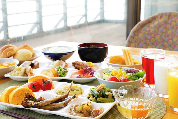 Dining 72 of 80