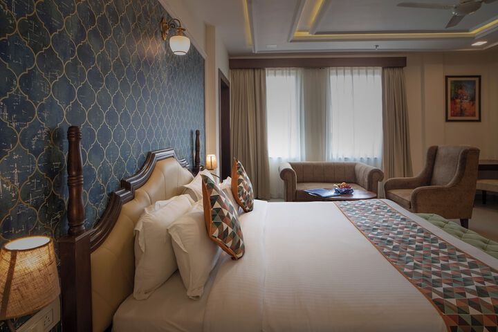 Room 15 of 50